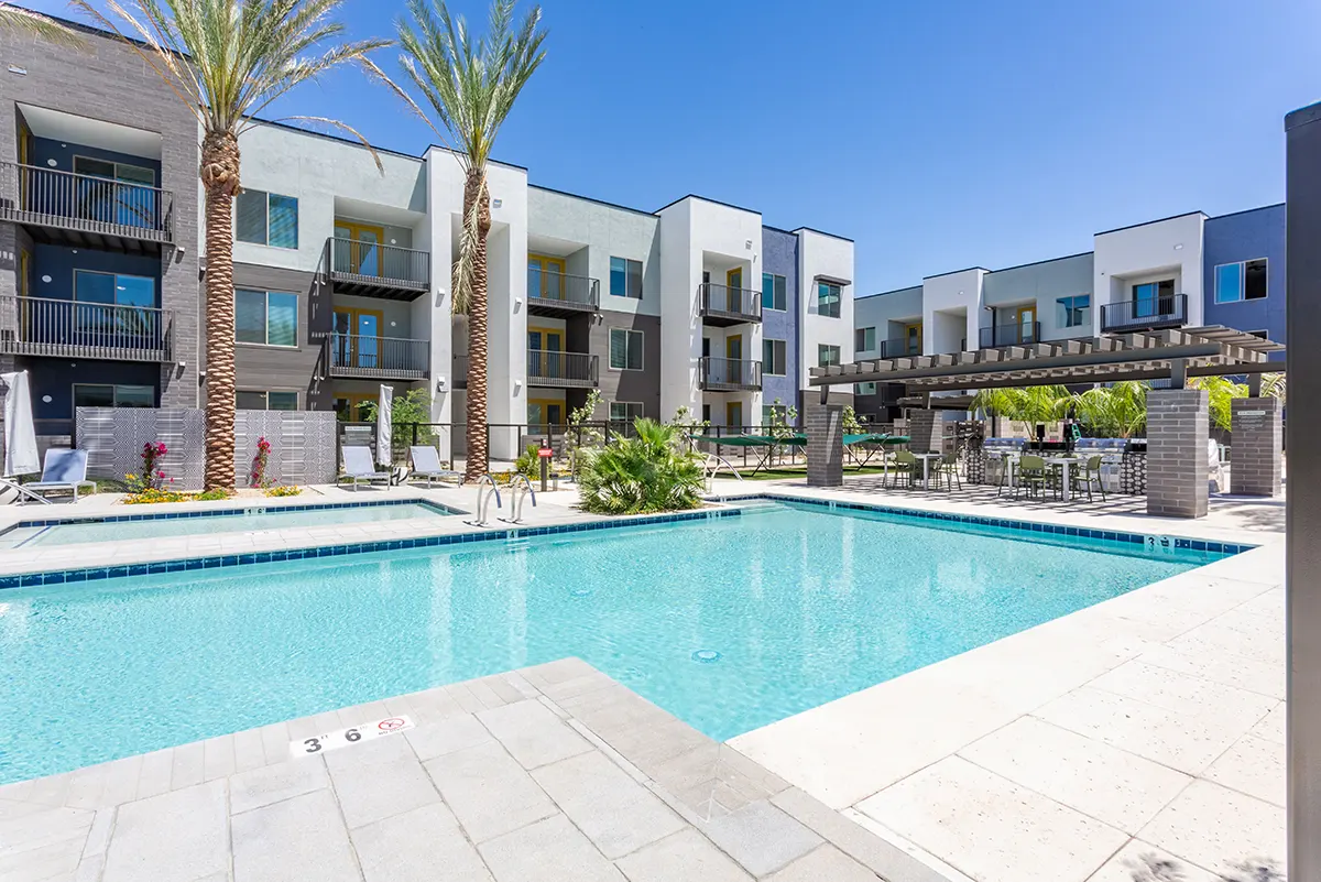 University Crossing is just steps from Washington State University